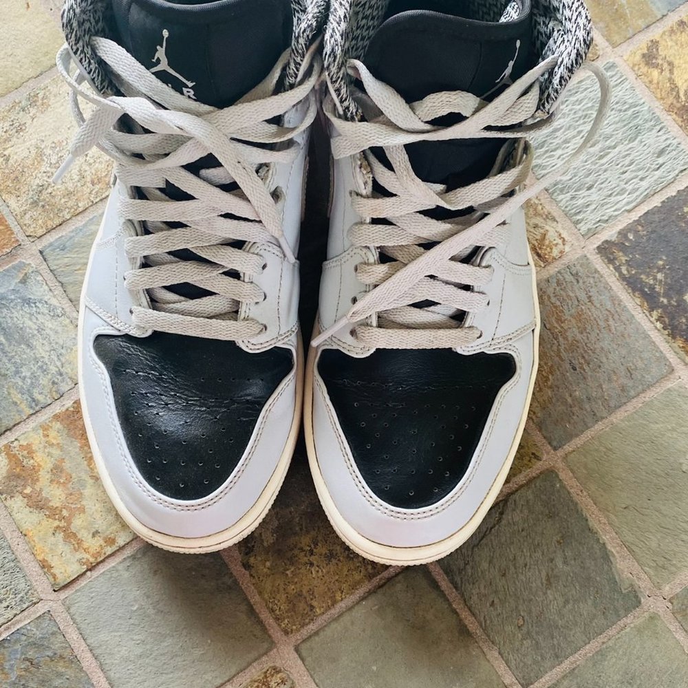 Nike Air Jordan 1 Men's 8 Women's 10 - Picture 5 of 11